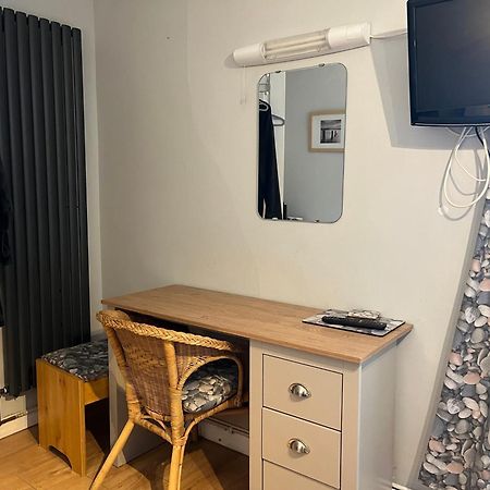 Cove Cott Guest Accommodation Warsash Bagian luar foto